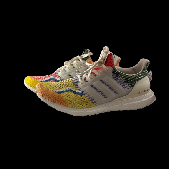 Adidas UltraBoost 5.0 DNA Pride Pack Love Unites - Picture 1 of 5